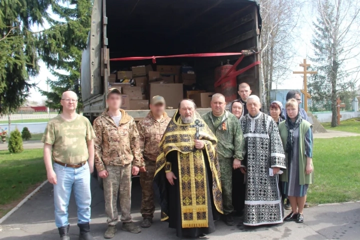 Молитвенная поддержка бойцов СВО: освящение Пасхальных куличей для военнослужащих Российской Федерации