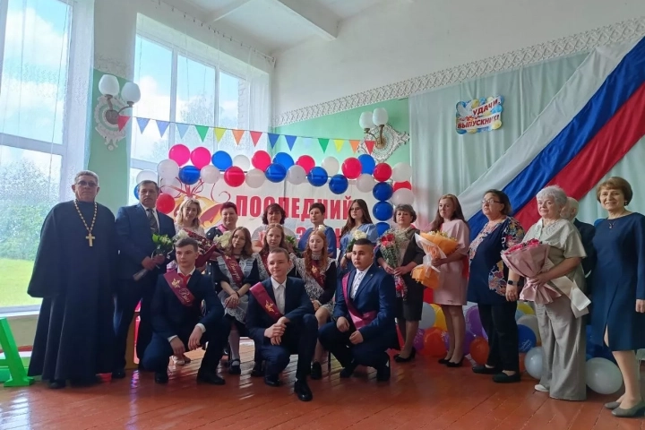 Пастырское напутствие выпускникам Верещакской школы в день Последнего звонка