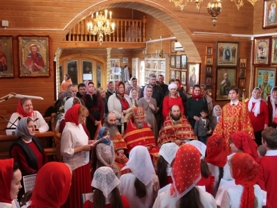 Все лица радостью сияют! Новозыбковское благочиние, празднование Недели апостола Фомы (Антипасхи) в храме в честь Рождества Пресвятой Богородицы г. Новозыбкова.