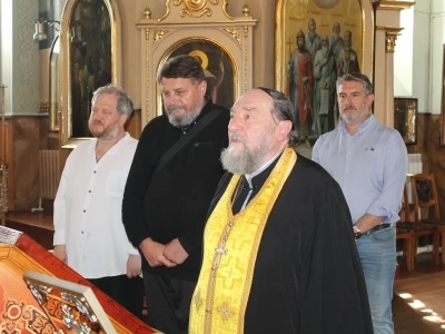 «Сербы и русские – братья по промыслу Божию»: в Новозыбковском благочинии состоялась братская встреча духовенства Новозыбковского благочиния Клинцовской епархии и творческой общественности с сербским писателем, переводчиком и общественным деятелем Ранко Гойковичем.