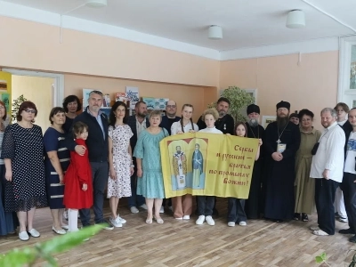 «Сербы и русские – братья по промыслу Божию»: в Новозыбковском благочинии состоялась братская встреча духовенства Новозыбковского благочиния Клинцовской епархии и творческой общественности с сербским писателем, переводчиком и общественным деятелем Ранко Гойковичем.