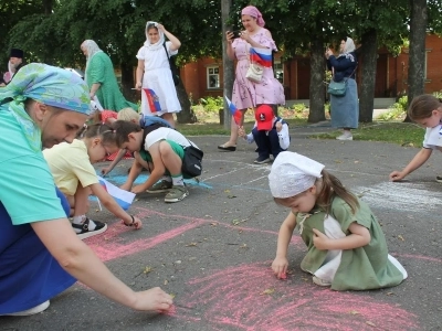 Одна ты на свете! Одна ты такая — Хранимая Богом родная земля! (из Гимна России). Час патриотизма, посвященный Дню России, состоялся в Новозыбковском благочинии для воспитанников воскресных школ города Новозыбкова.