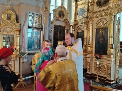 В рамках реализации Патриаршей программы изучения Библии «Исследуйте Писания», на территории Новозыбковского благочиния, воспитанники и воспитатели Социального приюта для детей и подростков г. Новозыбкова принимают участие в душеполезных беседах на Евангельские темы