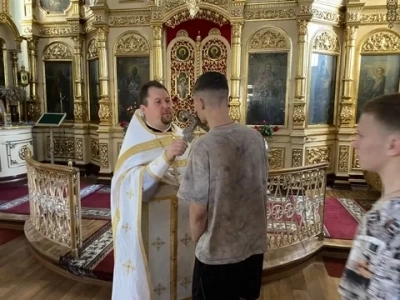 В рамках реализации Патриаршей программы изучения Библии «Исследуйте Писания», на территории Новозыбковского благочиния, воспитанники и воспитатели Социального приюта для детей и подростков г. Новозыбкова принимают участие в душеполезных беседах на Евангельские темы