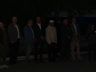 В День начала Великой Отечественной Войны духовенство Новозыбковского благочиния приняло участие в традиционной акции «Свеча памяти», приуроченной к Дню памяти и скорби, посвященной тем, кто ценою жизни своей одержал победу в Великой Отечественной Войне В День начала Великой Отечественной Войны духовенство Новозыбковского благочиния приняло участие в традиционной акции «Свеча памяти», приуроченной к Дню памяти и скорби, посвященной тем, кто ценою жизни своей одержал победу в Великой Отечественной Войне