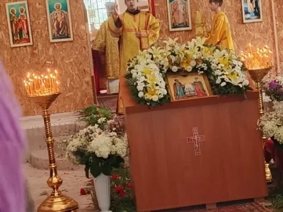 Парад семей в Клинцовской епархии: Прихожане храмов Новозыбковского благочиния приняли участие в торжествах по случаю дня памяти святых благоверных князя Петра и княгини Февронии, Муромских чудотворцев, состоявшихся в селе Ляличи