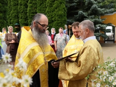 Многодетность — от доверия к Богу! В День семьи, любви и верности в Новозыбковском благочинии чествовали многодетные семьи