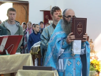 У стен руинированного Николаевского монастыря в селе Каташин совершена Божественная литургия