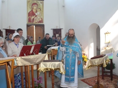 У стен руинированного Николаевского монастыря в селе Каташин совершена Божественная литургия