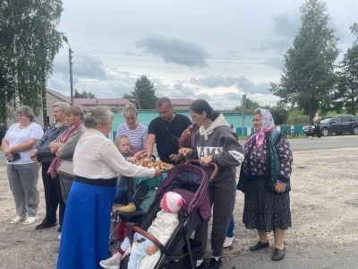 Жители и гости села Перелазы Красногорского района молитвенно почтили День села