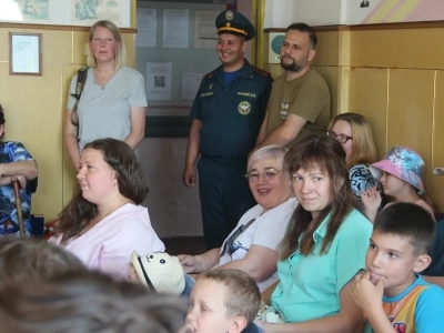«Я знаю правила пожарной безопасности!»  Учащиеся воскресных школ города Новозыбкова посетили отделение МЧС РФ в городе Новозыбкове