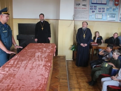 «Я знаю правила пожарной безопасности!»  Учащиеся воскресных школ города Новозыбкова посетили отделение МЧС РФ в городе Новозыбкове