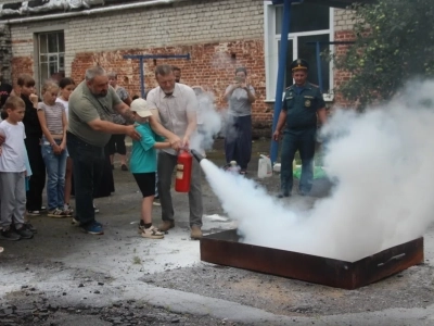 «Я знаю правила пожарной безопасности!»  Учащиеся воскресных школ города Новозыбкова посетили отделение МЧС РФ в городе Новозыбкове