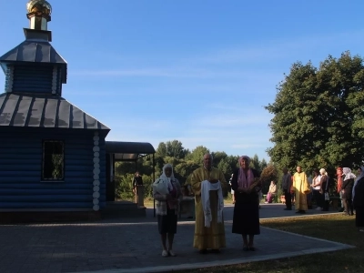 Литургия под открытым небом совершена на месте утраченного храма в селе Новое Место