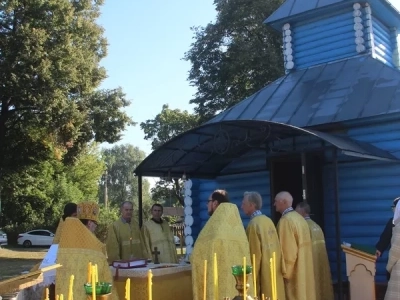 Литургия под открытым небом совершена на месте утраченного храма в селе Новое Место
