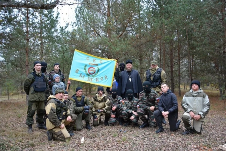 Храм в честь святых Первоверховных апостолов Петра и Павла села Добродеевка Злынковского района