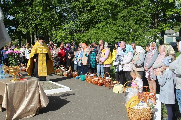 Храм в честь Покрова Пресвятой Богородицы села Замишево Новозыбковского городского округа