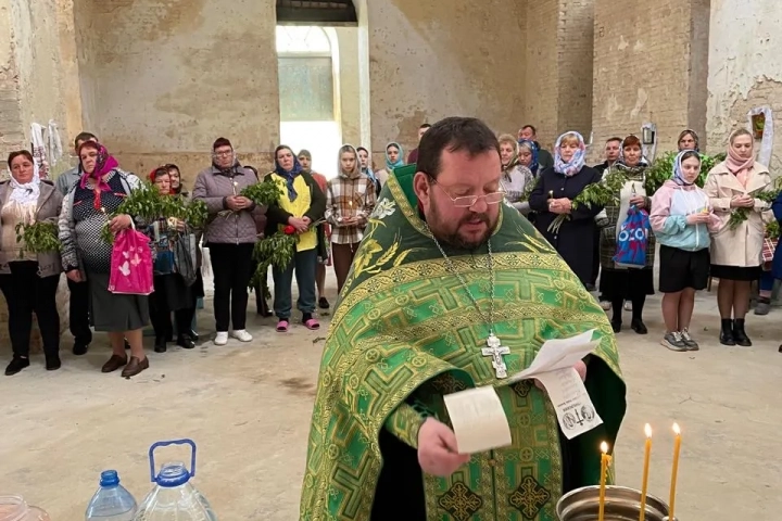 Храм в честь Покрова Пресвятой Богородицы села Медведи Красногорского района