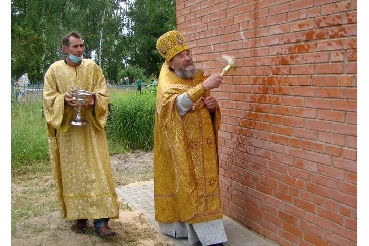 Часовня во Имя Святой Троицы села Любовшо Красногорского района