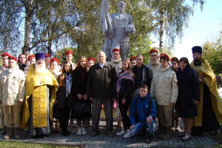 В день освобождения Новозыбковской земли от немецко-фашистских захватчиков совершена молитва о упокоении павших воинов-освободителей