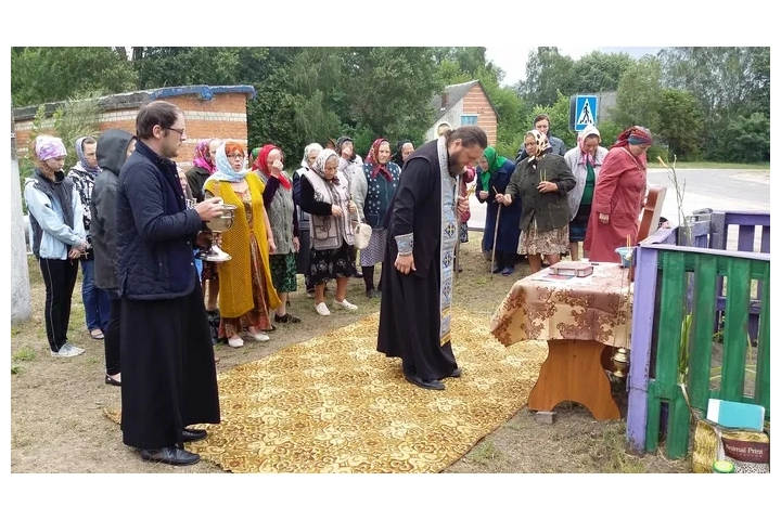 Пресвятая Богородице, помогай нам! – в отдаленных селах Новозыбковского благочиния - Каташин и Лысые – совершены молебные пения в день празднования иконе Божией Матери «Казанская»