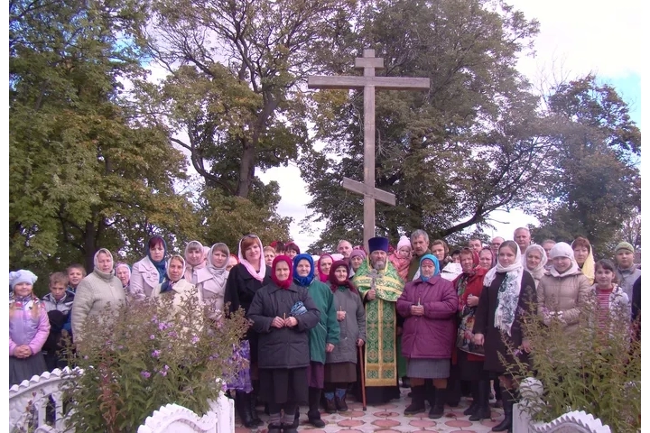 Преподобный отче наш Сергие, моли Бога о нас! Молебное пение ко игумену земли Русской совершено на месте утраченного храма в селе Внуковичи Новозыбковского благочиния