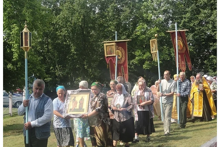 День памяти святых Первоверховных апостолов Петра и Павла молитвенно отметили в Новозыбковском благочинии