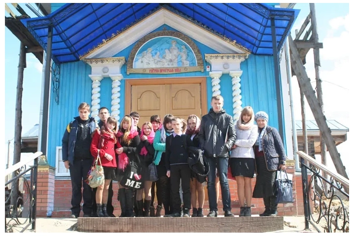 Приход храма в честь Рождества Пресвятой Богородицы города Новозыбкова принял гостей – учащих и учащихся Замишевской средней школы Новозыбковского района