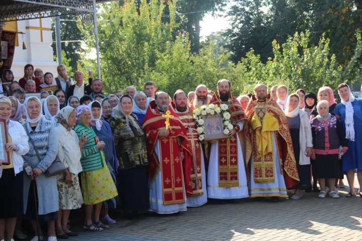 Святый Архистратиже Божий Михаиле, моли Бога о нас !Престольное торжество храма в честь чуда Архистратига Михаила в Хонех города Новозыбкова