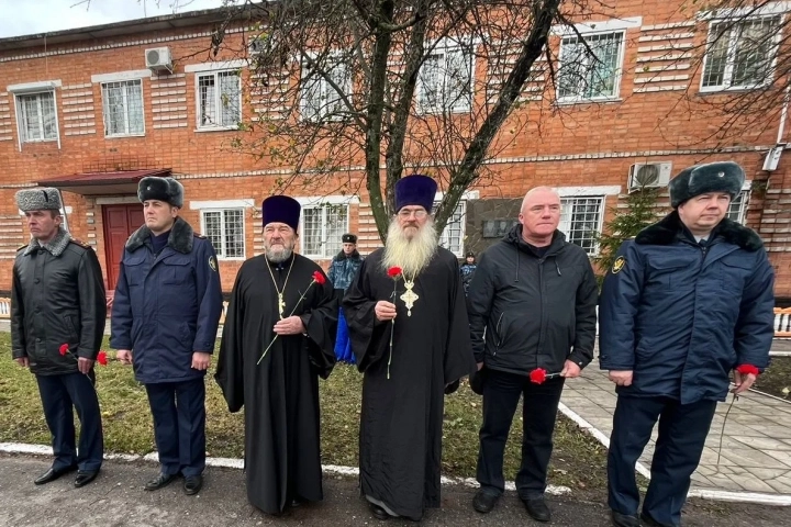 Памяти погибших сотрудников СИЗО-2 города Новозыбкова посвящается…