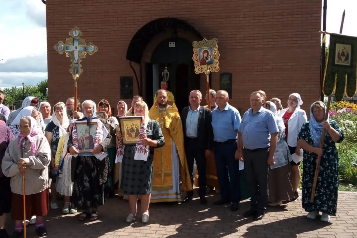 Новозыбковское благочиние: День Крещения Руси в пгт Красная Гора ознаменован праздничным миссионерским Крестным ходом