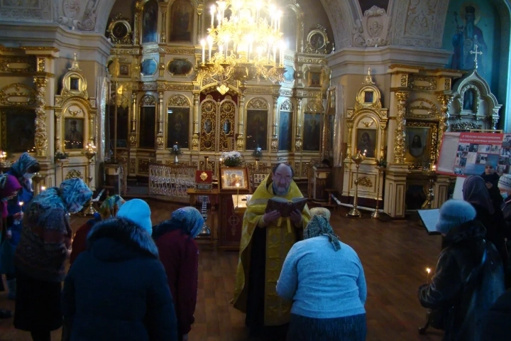 Храм в честь Чуда Архистратига Михаила в Хонех города Новозыбкова отметил 155-летие со дня своего освящения