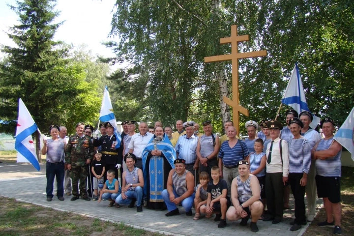 В День Военно-морского флота в Новозыбковском благочинии молитвенно почтили память моряков, погибших при выполнении служебного долга за Веру и Отечество