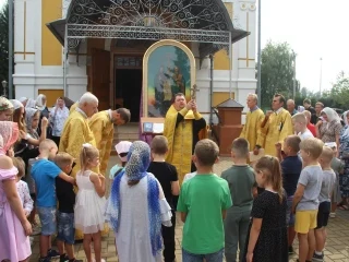 В школу, помолясь! В храмах Новозыбковского благочиния совершены Молебные пения на начало учения отроков