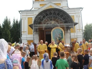 В школу, помолясь! В храмах Новозыбковского благочиния совершены Молебные пения на начало учения отроков