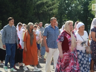 В День Крещения Руси в городе Новозыбкове прошел праздничный Крестный ход