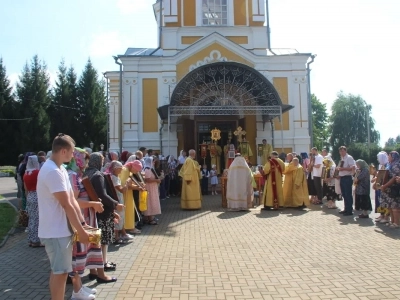 В День Крещения Руси в городе Новозыбкове прошел праздничный Крестный ход