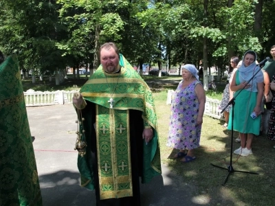 Общегородской молебен о семейном благополучии совершен в городе Новозыбкове в День памяти святых благоверных князей Петра и Февронии Муромских