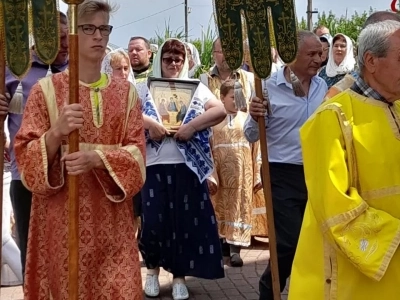 В День Святой Троицы, Пятидесятницы, православные красногорцы молитвенно отметили Престольный праздник своего храма