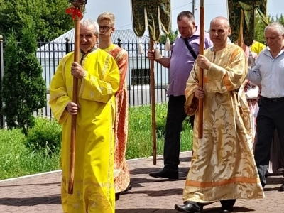 В День Святой Троицы, Пятидесятницы, православные красногорцы молитвенно отметили Престольный праздник своего храма