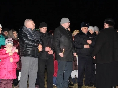 Святое Богоявление в Новозыбковском благочинии. Фоторепортаж: Храмы города Новозыбкова, Красная Гора, село Белый Колодезь, село Мамай, село Новое Место, село Новые Бобовичи. Акция «Святое Евангелие в каждый дом»