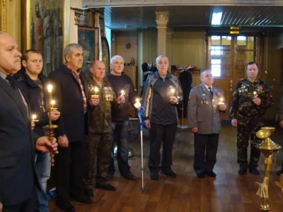 Памяти павших воинов на Северном Кавказе посвящается… Панихида о павших воинах в конфликте на Северном Кавказе совершена в соборном храме Новозыбковского благочиния