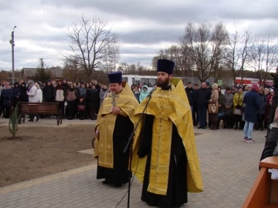 «Добрый Ангел Мира» вновь парит над Новозыбковом: Священнослужители Новозыбковского благочиния приняли участие в открытии благоукрашенной скульптуры