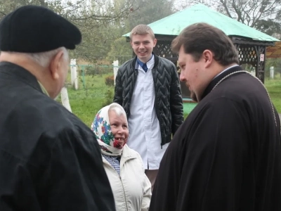 Социальное служение в Новозыбковском благочинии: День пожилых людей в Новозыбковском благочинии. Жильцы Дома-интерната для пожилых людей посетили храм и причастились Святых Христовых Таин