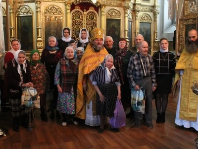 Социальное служение в Новозыбковском благочинии: День пожилых людей в Новозыбковском благочинии. Жильцы Дома-интерната для пожилых людей посетили храм и причастились Святых Христовых Таин