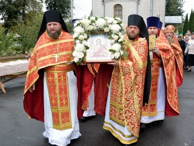 Воспоминание чуда Архистратига Михаила, бывшего в Хонех (Колоссах) (IV). Престольный праздник Соборного храма Новозыбковского благочиния Клинцовской Епархии возглавил Правящий Архиерей – Епископ Клинцовский и Трубчевский Владимир