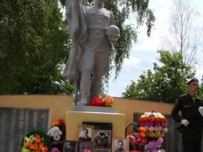 День памяти и скорби – День начала Великой Отечественной войны (1941 г.) в Новозыбковском благочинии ознаменован молитвой об упокоении душ воинов-освободителей