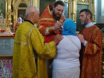 В день памяти святого праведного Иоанна Кармянского, в Новозыбковском благочинии Клинцовской Епархии совершено соборное богослужение и поклонение святыням – частицам мощей святой блаженной Матроны Московской и святителя Спиридона Тримифунского