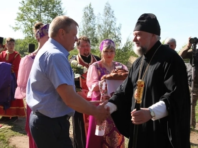 «За живое общение!»: III Форум православной молодежи Клинцовской Епархии состоялся на берегу реки Ипуть близ села Новые Бобовичи Новозыбковского благочиния