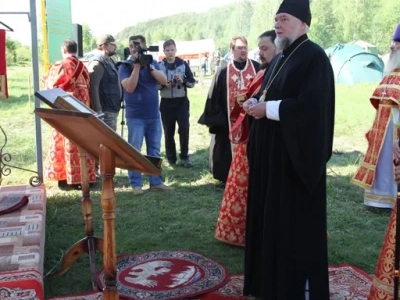 «За живое общение!»: III Форум православной молодежи Клинцовской Епархии состоялся на берегу реки Ипуть близ села Новые Бобовичи Новозыбковского благочиния